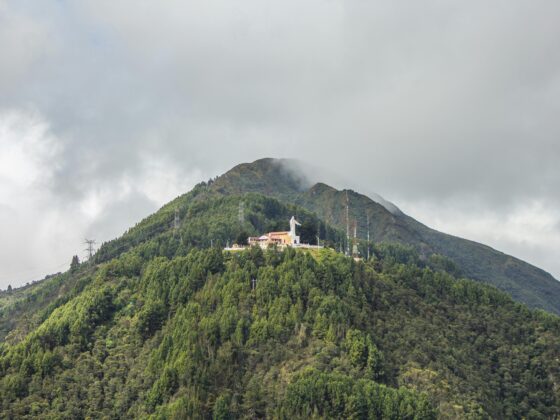 CORPORACIÓN AUTÓNOMA REGIONAL DE CUNDINAMARCA (CAR)